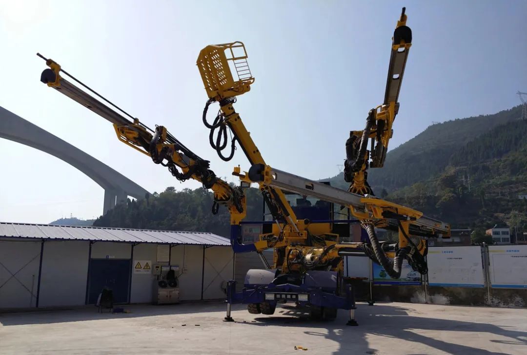 Application Technology of Rock Drilling Rig in the Construction of High-Speed Railway Soft Surrounding Rock Tunnel Engineering