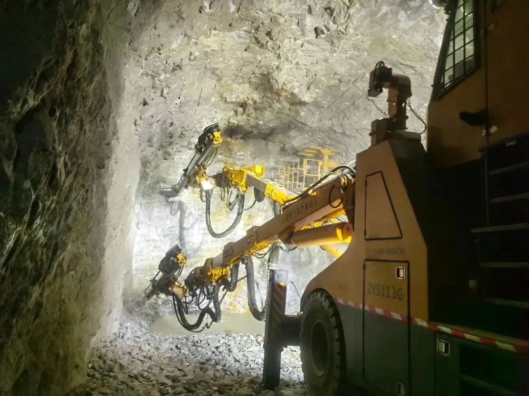 Research on the Application of Self Regulating Aerosol Slag Removal Technology of Three Arm Rock Drilling Trolley in Long and Deep Buried Tunnels